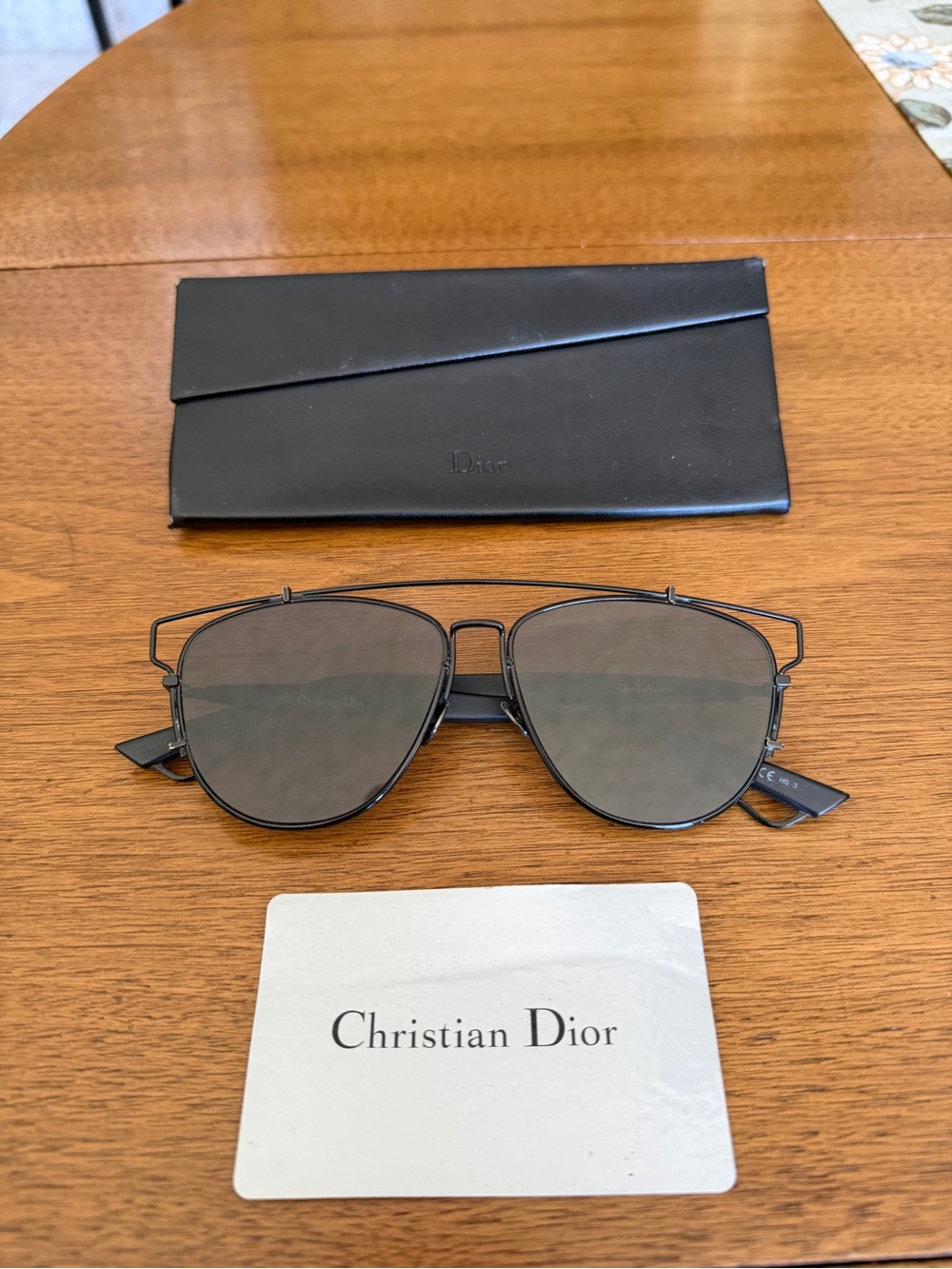 Dior Aviator Sunglasses in Black